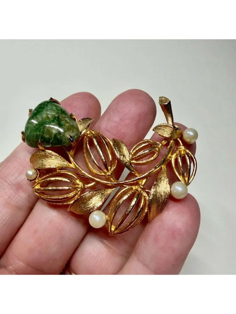 Vintage Lisner Gold-Tone Leaf Brooch With Green Stone & Faux Pearls Botanical
